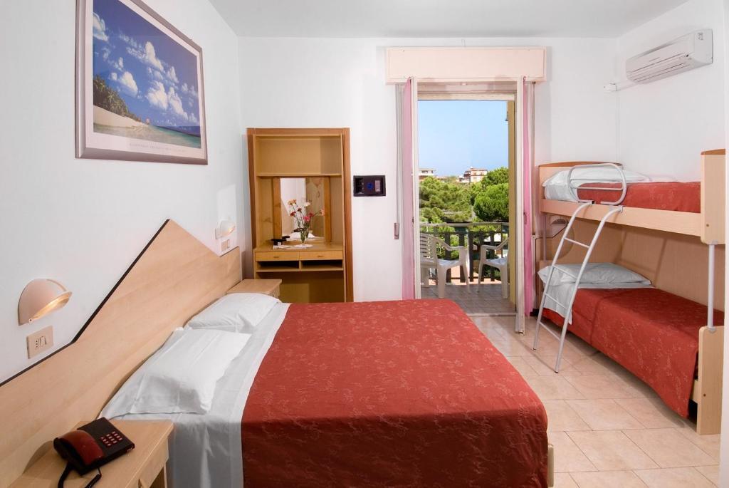 Hotel Levante Cervia Quarto foto