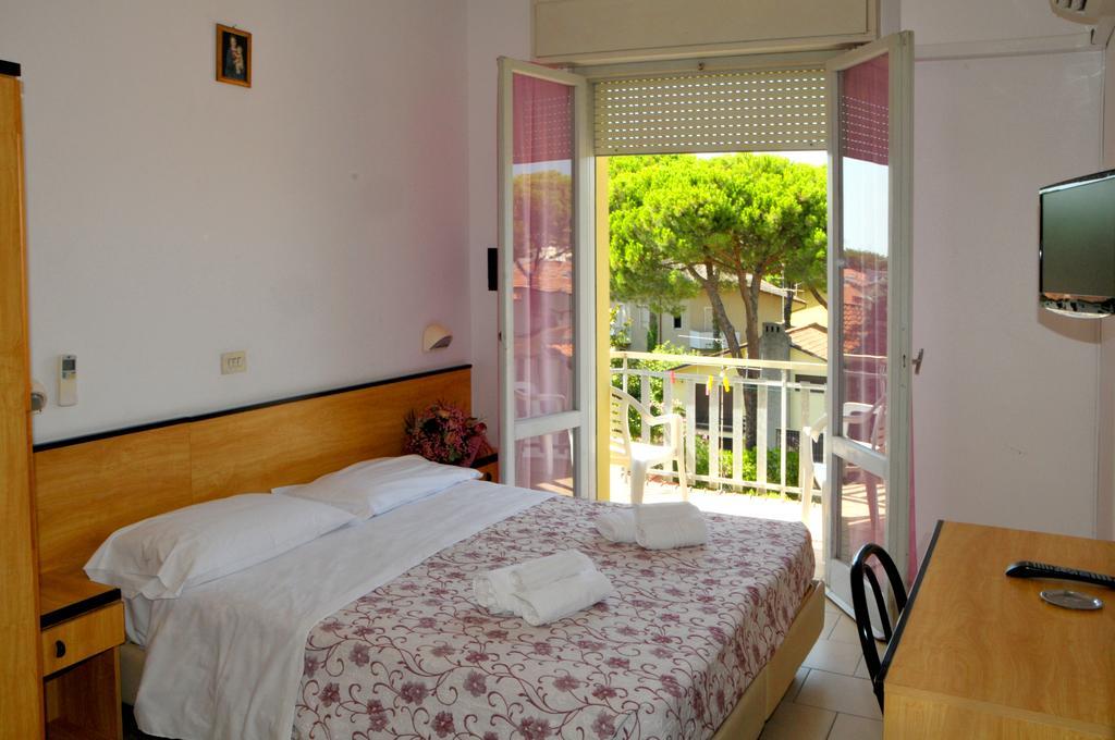 Hotel Levante Cervia Exterior foto